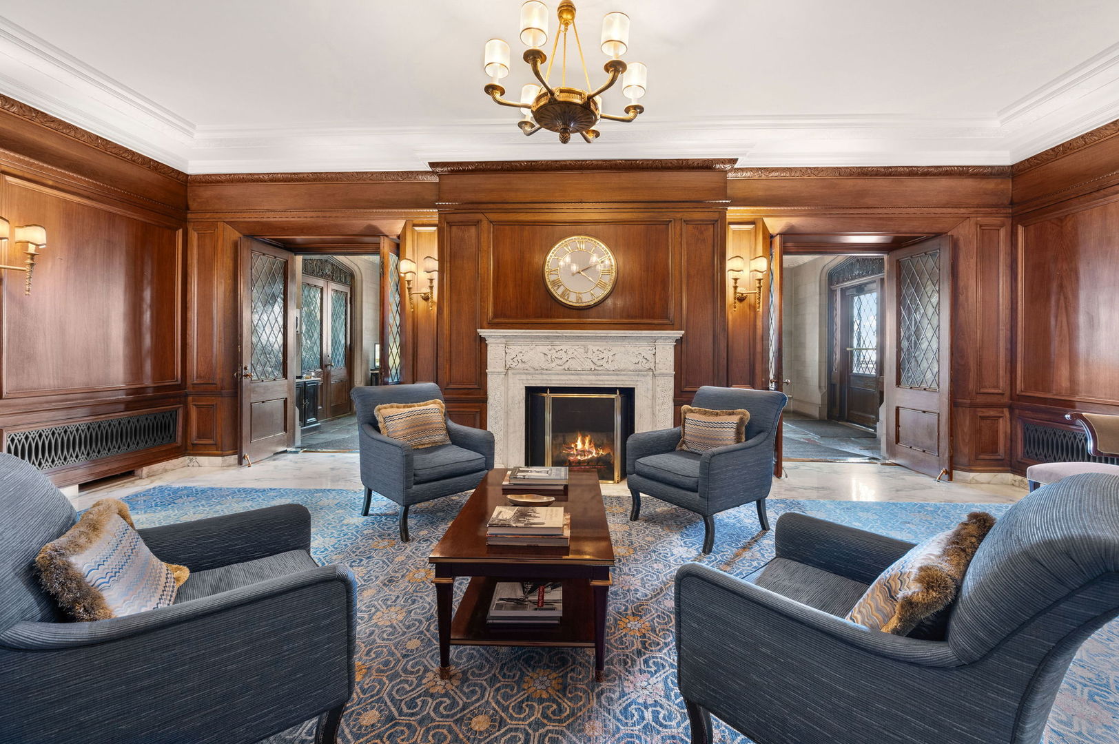 1242 N Lake Shore Drive 4N