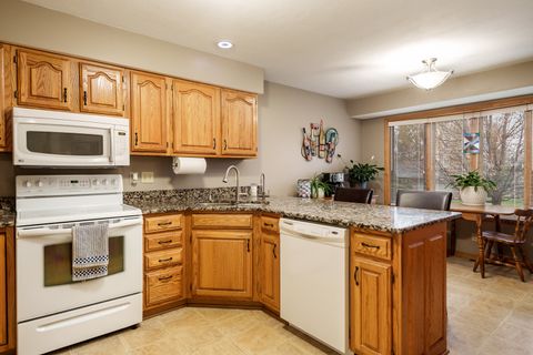 Tiny photo for 6666 Sandalwood Close #6666, Rockford, IL 61108 (MLS # 12519549)