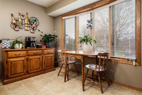 Tiny photo for 6666 Sandalwood Close #6666, Rockford, IL 61108 (MLS # 12519549)