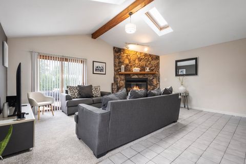 Tiny photo for 10925 Mcvicker Avenue, Chicago Ridge, IL 60415 (MLS # 12585046)