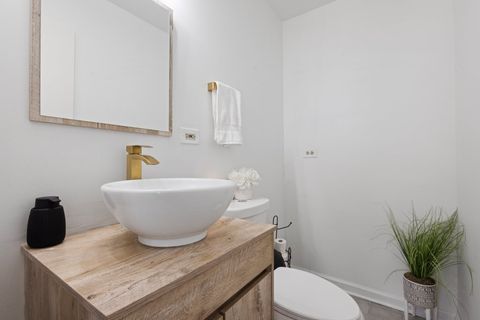 Tiny photo for 10925 Mcvicker Avenue, Chicago Ridge, IL 60415 (MLS # 12585046)