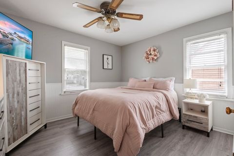 Tiny photo for 10925 Mcvicker Avenue, Chicago Ridge, IL 60415 (MLS # 12585046)