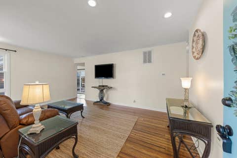 Tiny photo for 2304 Meadow Drive, Rolling Meadows, IL 60008 (MLS # 12720111)