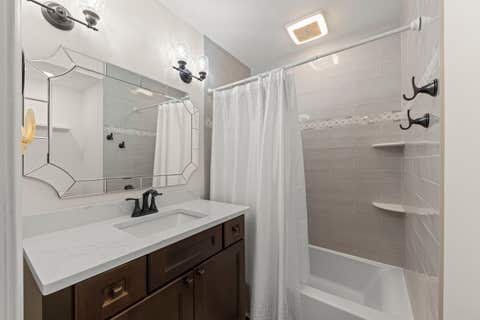 Tiny photo for 2304 Meadow Drive, Rolling Meadows, IL 60008 (MLS # 12720111)