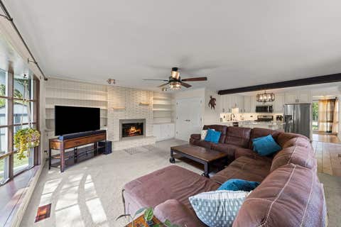 Tiny photo for 2304 Meadow Drive, Rolling Meadows, IL 60008 (MLS # 12720111)