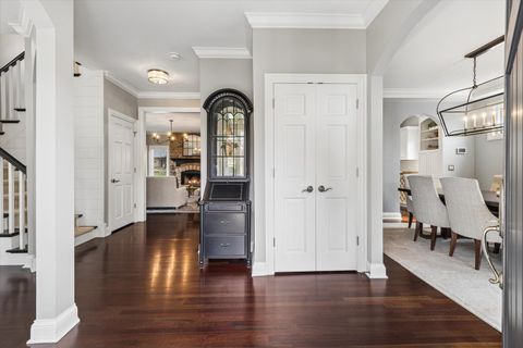 Tiny photo for 321 N Kenilworth Avenue, Glen Ellyn, IL 60137 (MLS # 12625856)