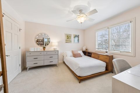 Tiny photo for 321 N Kenilworth Avenue, Glen Ellyn, IL 60137 (MLS # 12625856)