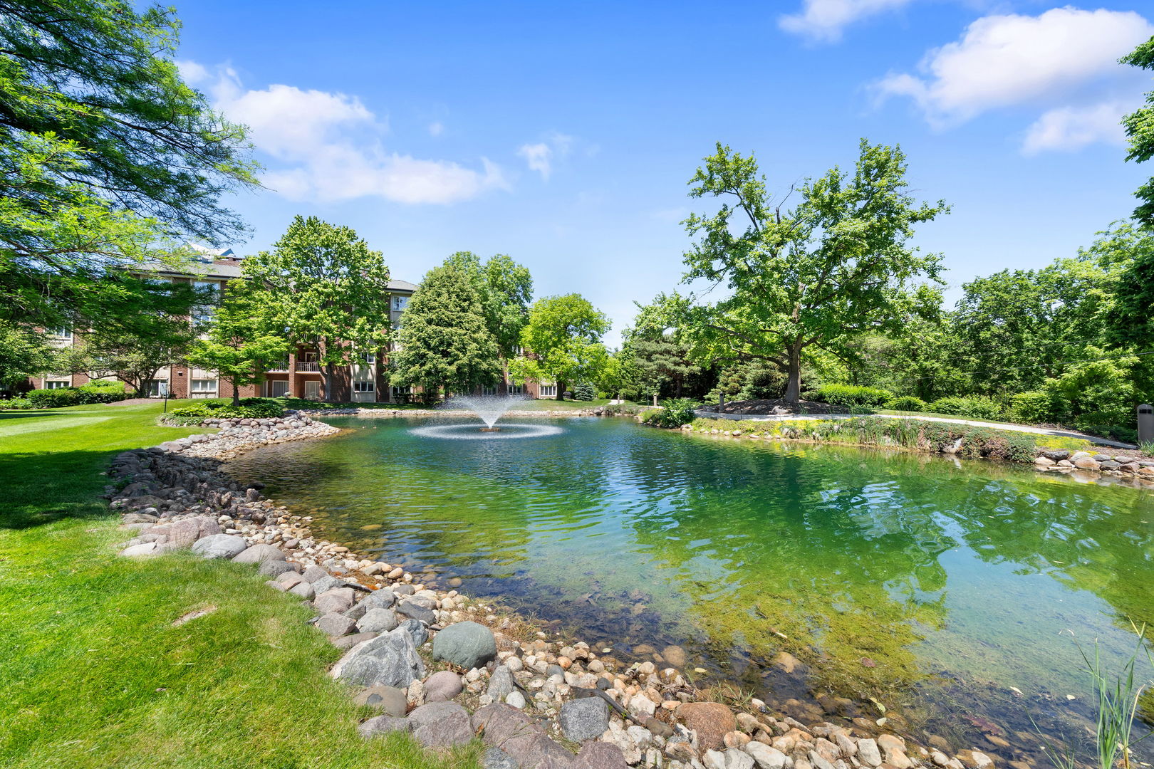 5 Oak Brook Club Drive P2S
