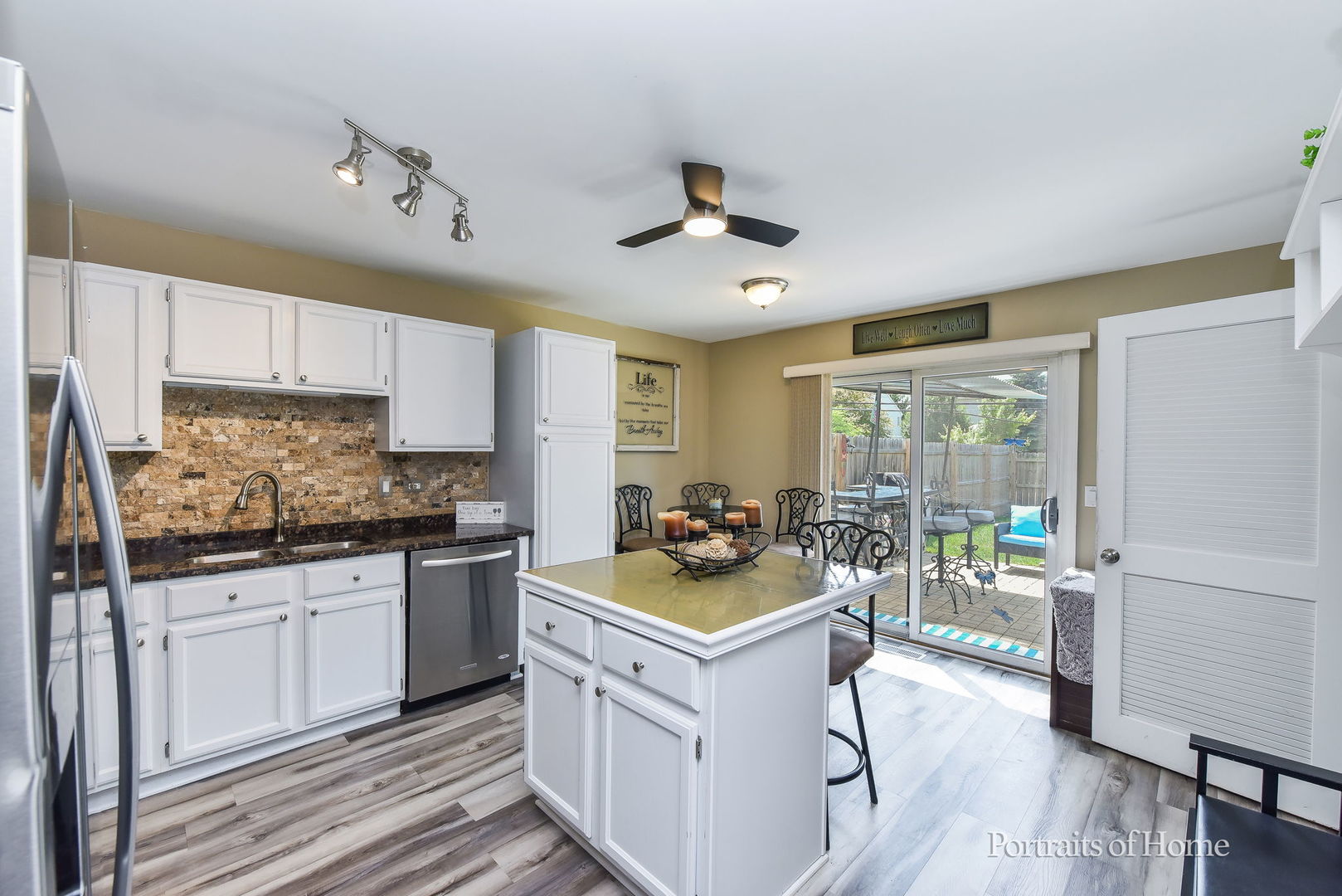 2803 Dorothy Drive