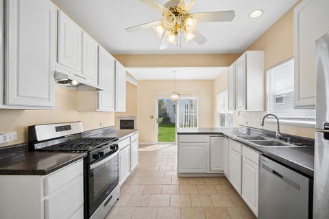 Tiny photo for 946 Cynthia Lane, Lake In The Hills, IL 60156 (MLS # 12732598)