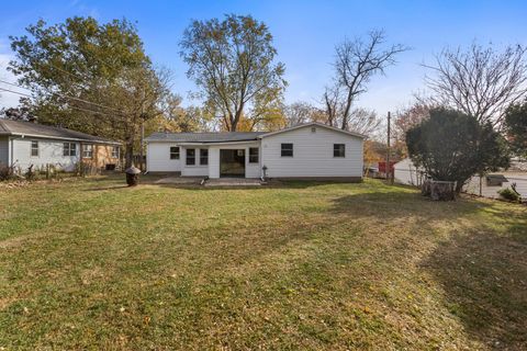 Tiny photo for 605 S Fair Street, Champaign, IL 61821 (MLS # 12512772)