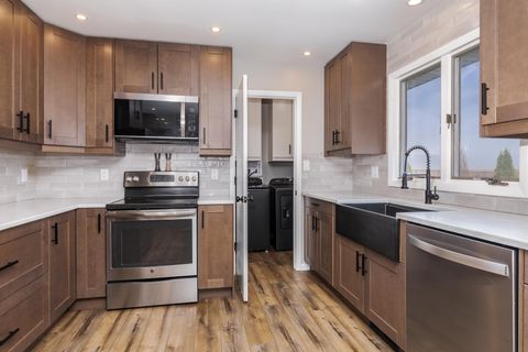 Tiny photo for 405 W Jeffery Street, Cullom, IL 60929 (MLS # 12610280)