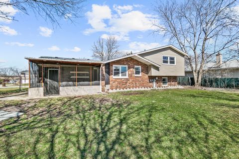 Tiny photo for 6151 Victoria Drive, Oak Forest, IL 60452 (MLS # 12604080)