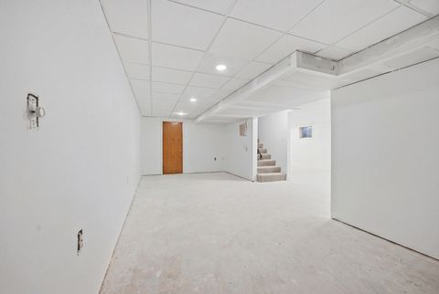 Tiny photo for 113 Andresen Court, DeKalb, IL 60115 (MLS # 12615566)