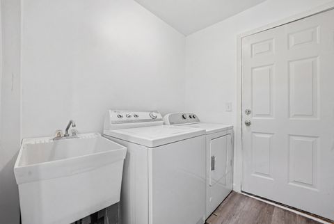 Tiny photo for 113 Andresen Court, DeKalb, IL 60115 (MLS # 12615566)