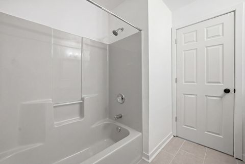 Tiny photo for 113 Andresen Court, DeKalb, IL 60115 (MLS # 12615566)