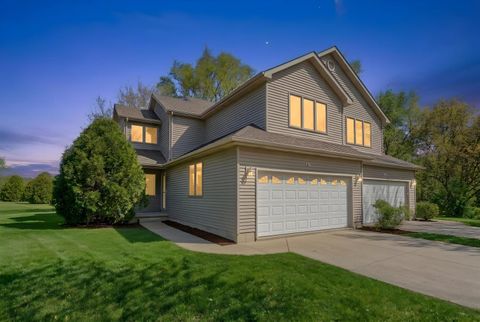 Tiny photo for 113 Andresen Court, DeKalb, IL 60115 (MLS # 12615566)