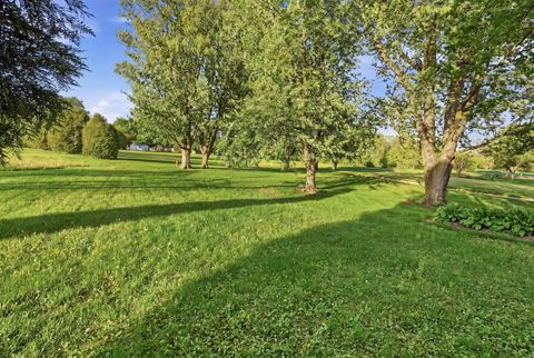Tiny photo for 113 Andresen Court, DeKalb, IL 60115 (MLS # 12615566)