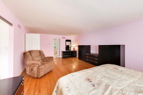 Tiny photo for 766 Camelot Drive, Burr Ridge, IL 60527 (MLS # 12624916)