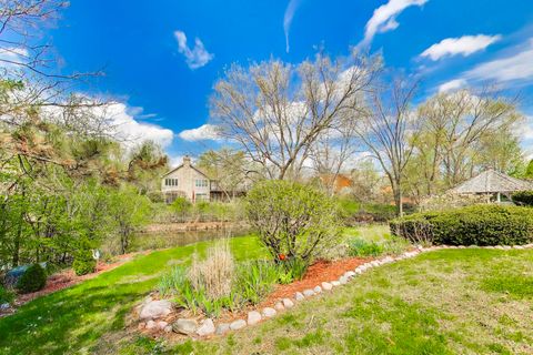 Tiny photo for 766 Camelot Drive, Burr Ridge, IL 60527 (MLS # 12624916)