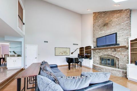 Tiny photo for 766 Camelot Drive, Burr Ridge, IL 60527 (MLS # 12624916)