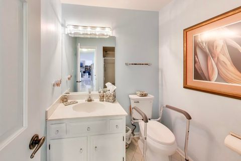 Tiny photo for 766 Camelot Drive, Burr Ridge, IL 60527 (MLS # 12624916)