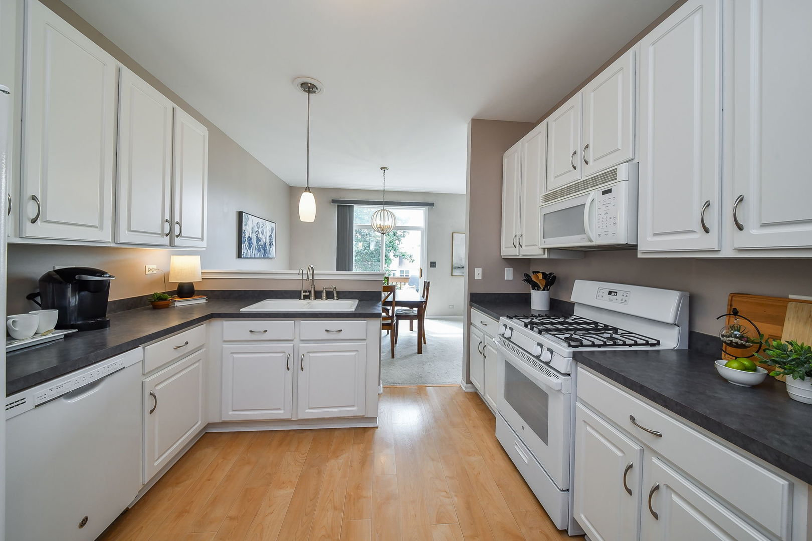 323 Fairmont Court