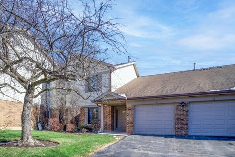 4131 N Pheasant Trail Court Unit 8, Arlington Heights, IL 60004 - #: 12571948