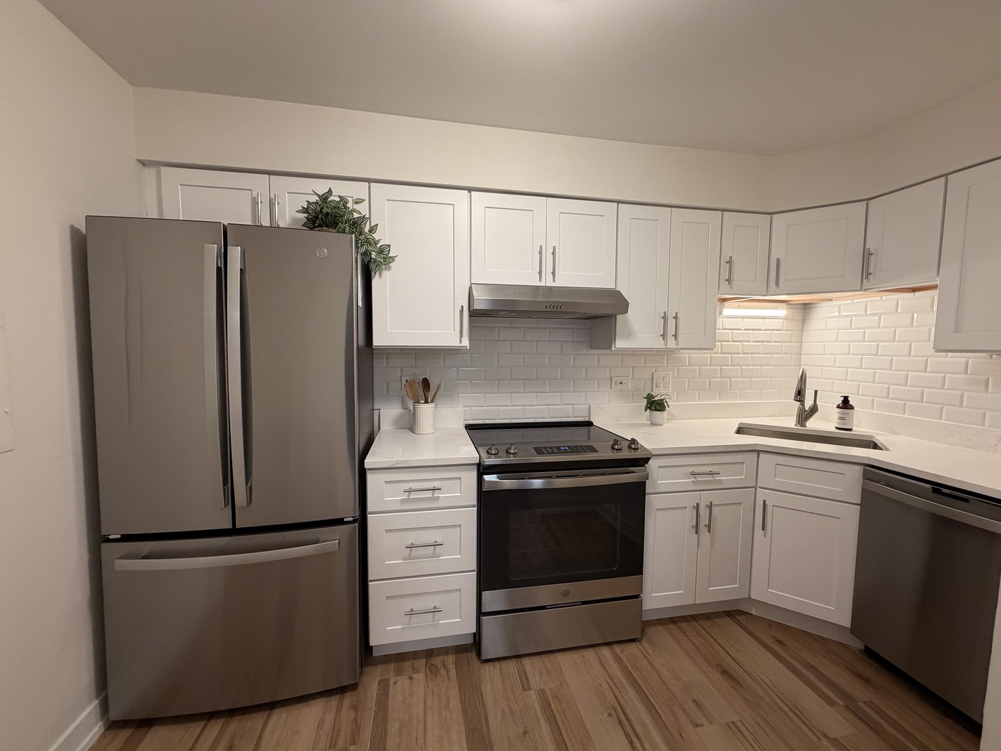 607 W Central Road A-4