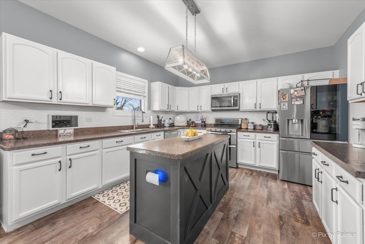 2445 Peregrine Drive