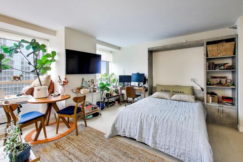 Tiny photo for 512 N McClurg Court #3909, Chicago, IL 60611 (MLS # 12571869)