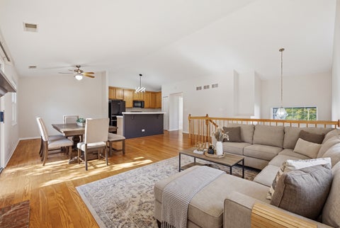 Tiny photo for 267 Weather Hill Drive, Willowbrook, IL 60527 (MLS # 12771216)