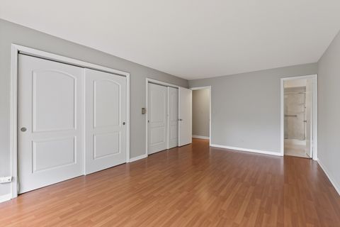 Tiny photo for 2500 Windsor Mall #1J, Park Ridge, IL 60068 (MLS # 12500374)