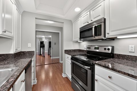 Tiny photo for 2500 Windsor Mall #1J, Park Ridge, IL 60068 (MLS # 12500374)