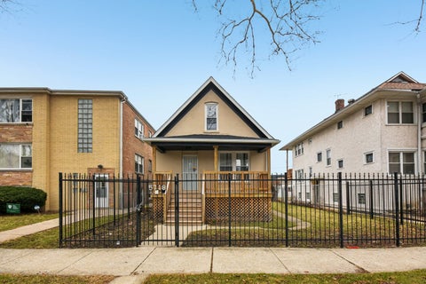 Photo of 5718 W Superior Street, Chicago, IL 60644 (MLS # 12668615)