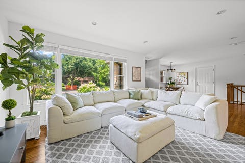 Tiny photo for 1120 Manor Drive, Wilmette, IL 60091 (MLS # 12714585)
