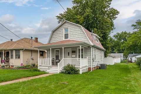Tiny photo for 1920 32nd Street, Moline, IL 61265 (MLS # 12730234)