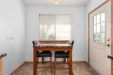 Tiny photo for 941 N Swift Road #301, Addison, IL 60101 (MLS # 12533162)