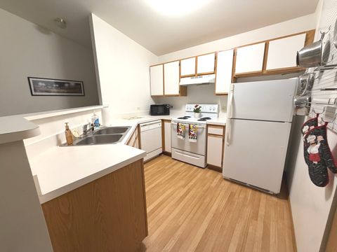 Tiny photo for 300 Cunat Boulevard #3B, Richmond, IL 60071 (MLS # 12632016)
