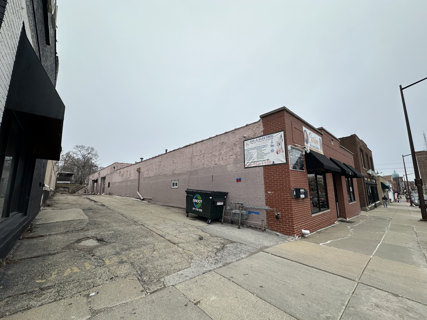 229 W Galena Boulevard