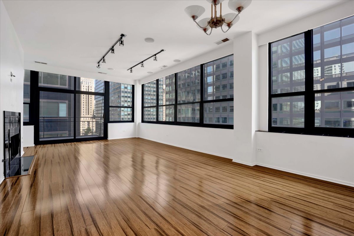 130 S Canal Street 715