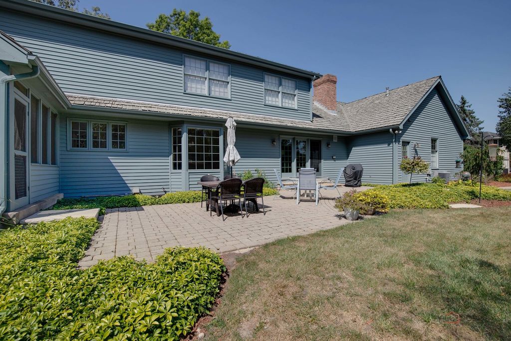 listing image 44