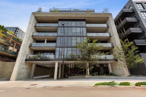 111 S Peoria Street 703 Chicago IL 60607