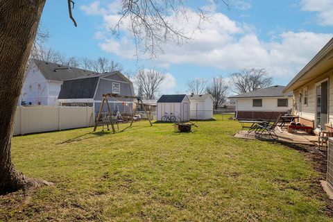 Tiny photo for 251 Clearmont Drive, Elk Grove Village, IL 60007 (MLS # 12598393)