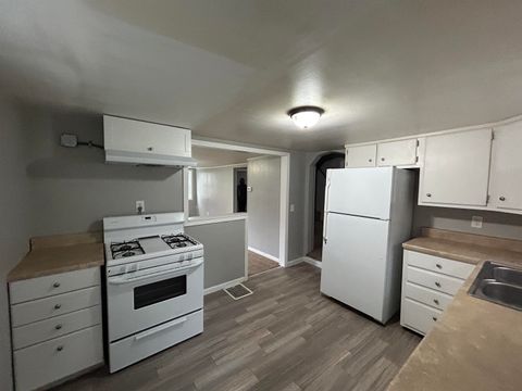 Tiny photo for 309 28 Avenue, EastMoline, IL 61244 (MLS # 100000046)