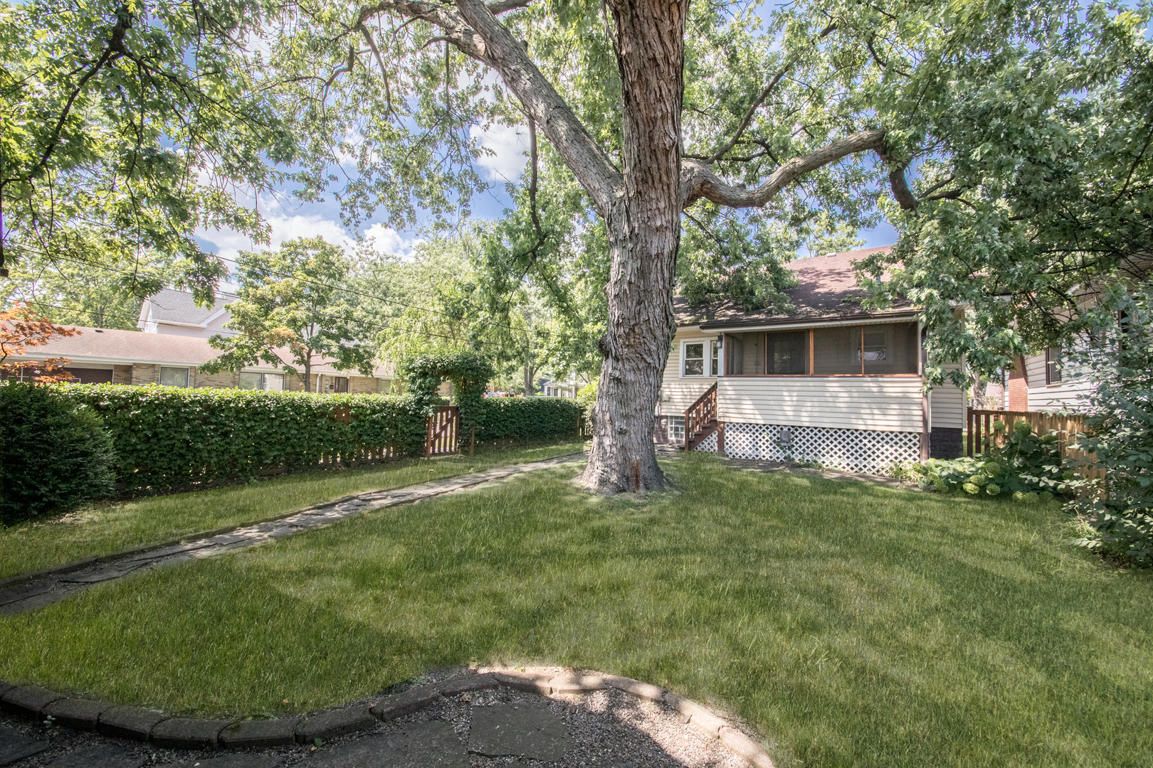 929 Garden Street