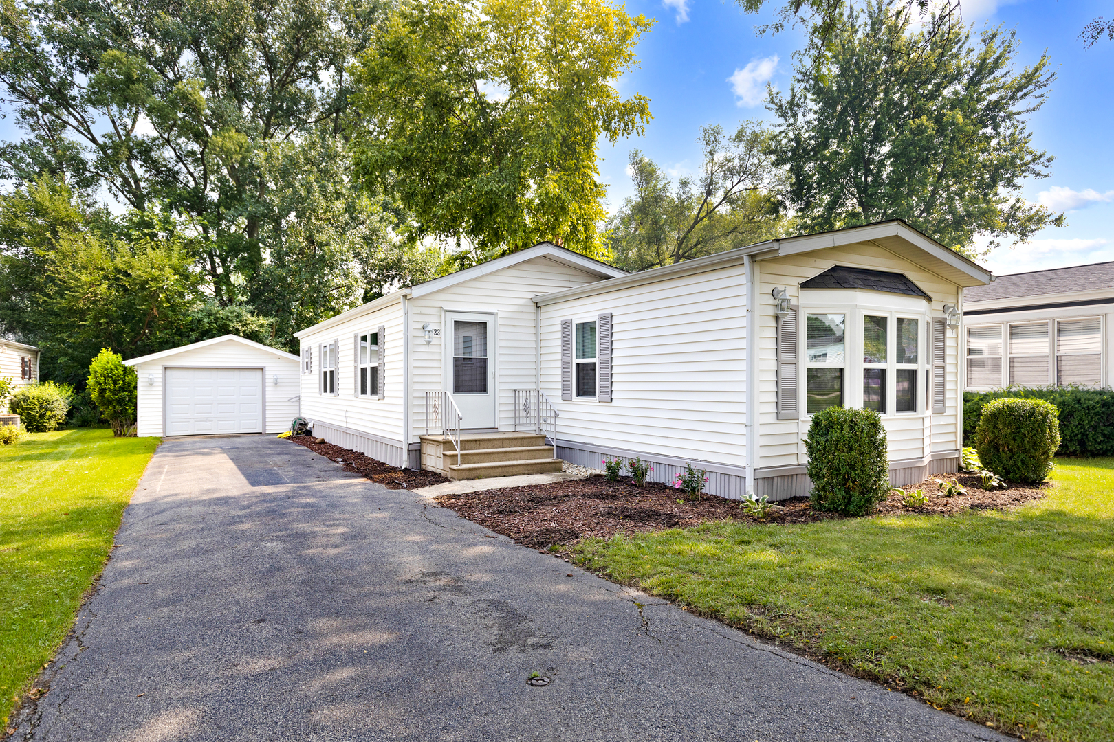 423 Pawnee Trail