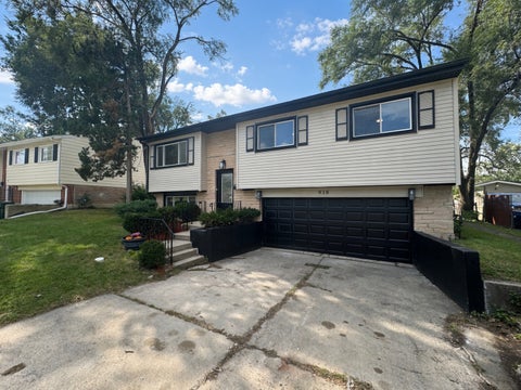 Tiny photo for 918 Union Drive, University Park, IL 60484 (MLS # 12767642)