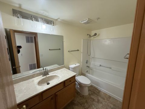 Tiny photo for 670 Mill Circle #203, Wheeling, IL 60090 (MLS # 12552898)