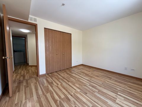 Tiny photo for 670 Mill Circle #203, Wheeling, IL 60090 (MLS # 12552898)